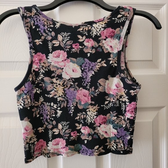 Forever 21 Crop Top! LIKE NEW! - Picture 3 of 3